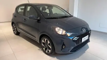 Usata Hyundai i10 67 CV (49 kW) 2023 Grigio Utilitaria