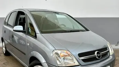 Usata Opel Meriva 90 CV (66 kW) 2005 Grigio Monovolume