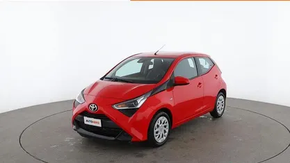 Rosso Usata 2021 Toyota Aygo X-play Due volumi | 14.399 € (Buon prezzo)
