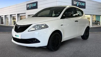 Bianco Usata 2019 Lancia Ypsilon Due volumi | 9950 € (Buon prezzo)