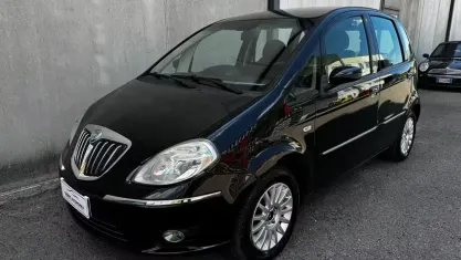 Usata Lancia Musa 77 CV (56 kW) 2008 Nero Monovolume