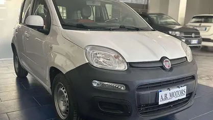 Usata Fiat Panda 80 CV (58 kW) 2019 Bianco Utilitaria