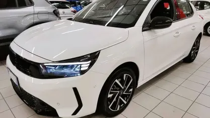 Usata Opel Corsa 101 CV (74 kW) 2025 Bianco Utilitaria