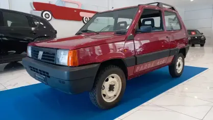 Usata Fiat Panda 4x4 Trekking 50 CV (36 kW) 1993 Rosso Utilitaria