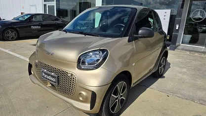 Usata Smart ForTwo Electric Drive Passion 41 kW (56 CV) 2021 Beige Berlina