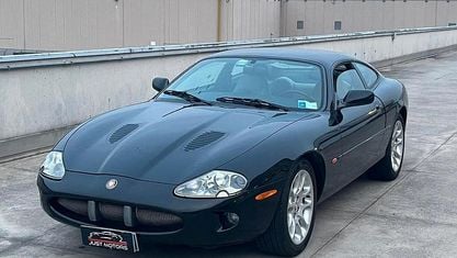 Usata Jaguar XKR 363 CV (266 kW) 1999 Nero Coupé