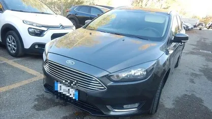 Grigio scuro Usata 2017 Ford Focus Titanium Station wagon | 4990 € (Buon prezzo)