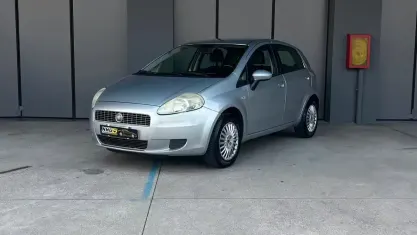 Usata Fiat Grande Punto Dynamic 77 CV (56 kW) 2009 Grigio Utilitaria