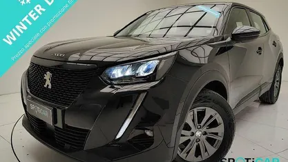 Usata Peugeot 2008 Active 131 CV (96 kW) 2020 Nero SUV
