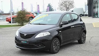 Nero Usata 2020 Lancia Ypsilon S Due volumi | 10.900 € (Buon prezzo)