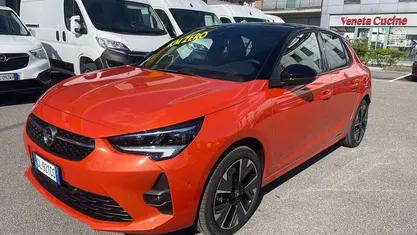 Arancione Usata 2023 Opel Corsa-e Due volumi | 25.500 € (Buon prezzo)