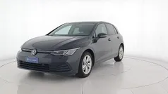 Usata 2023 VW Golf VIII Life Tre volumi | 23.500 € (Cara)