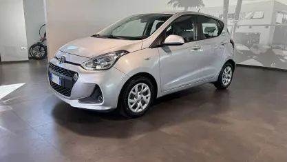 Usata Hyundai i10 67 CV (49 kW) 2018 Argento Utilitaria