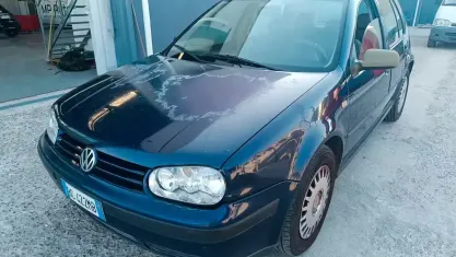 Usata VW Golf III 90 CV (66 kW) 1999 Bluazzurro Berlina