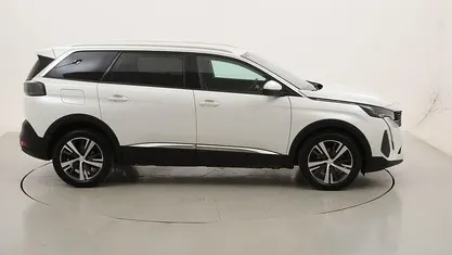 Usata Peugeot 5008 Allure 131 CV (96 kW) 2021 SUV