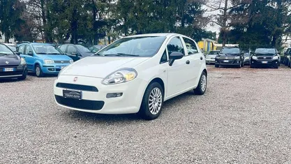 Bianco Usata 2018 Fiat Punto Street Tre volumi | 6800 € (Buon prezzo)