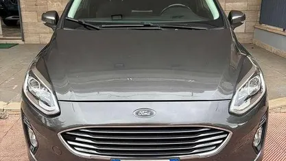 Grigio Usata 2020 Ford Fiesta Titanium Due volumi | 10.500 € (Buon prezzo)