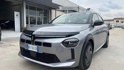 Usata Lancia Ypsilon 101 CV (74 kW) 2026 Utilitaria