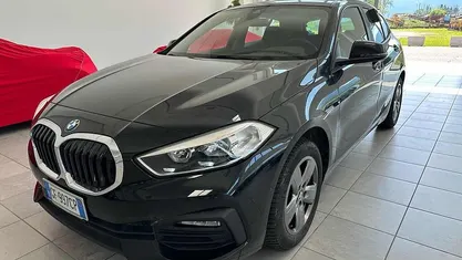 Usata BMW 116 Advantage 116 CV (85 kW) 2021 Nero Utilitaria