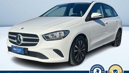 Käytetty Mercedes B180 Executive 116 HP (85 kW) 2022 Valkoinen Tila-auto