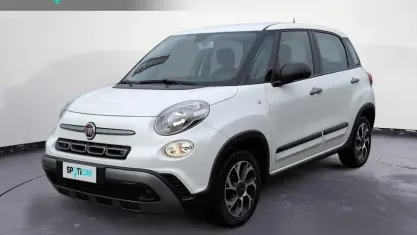 Begagnad Fiat 500L Cross 95 HK (69 kW) 2019 Vit Minibuss