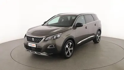 Usata Peugeot 5008 GT-line 120 CV (88 kW) 2017 Verde SUV
