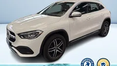 Bianco pastello Usata 2023 Mercedes GLA180 SUV | 32.800 € (Ottimo prezzo)