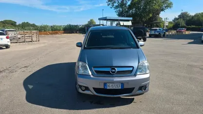 Usata Opel Meriva Club 75 CV (55 kW) 2007 Grigio Monovolume