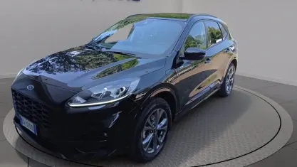 Usata Ford Kuga ST-Line 225 CV (165 kW) 2023 Nero metallizzato SUV