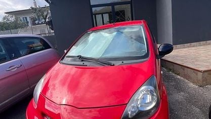 Usata Toyota Aygo 68 CV (50 kW) 2009 Rosso Utilitaria