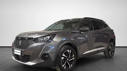 Grigio Usata 2021 Peugeot 2008 Active SUV | 13.505 € (Buon prezzo)