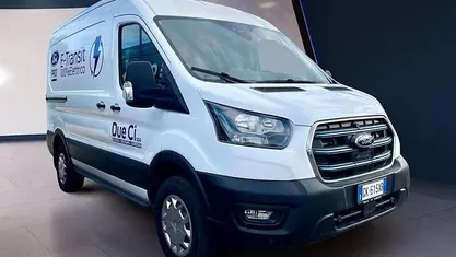 Occasion Ford E-Transit Trend 135 kW (184 ch) 2023 Blanc Van