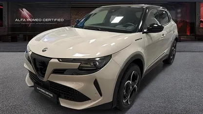 Beige Usata 2025 Alfa Romeo GT Junior Edizione Speciale Cabrio | 29.450 € (Buon prezzo)