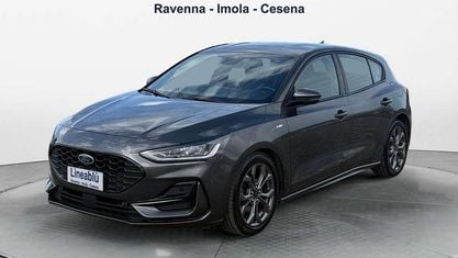 Begagnad Ford Focus ST-Line 120 HK (88 kW) 2022 Svart Halvkombi