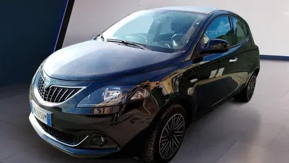 Nero Usata 2023 Lancia Ypsilon Gold Due volumi | 12.900 € (Buon prezzo)
