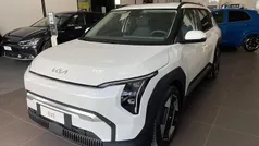 Bianco Nuova 2025 Kia EV3 4 SUV | 38.900 € (Buon prezzo)