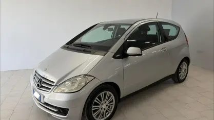 Usata Mercedes A160 Elegance 95 CV (69 kW) 2010 Grigio Coupé