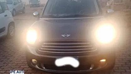 Usata Mini Cooper D Countryman 89 CV (65 kW) 2014 Marrone SUV