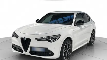 Usata Alfa Romeo Stelvio Ti 210 CV (154 kW) 2022 Bianco SUV