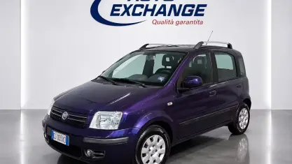 Usata Fiat Panda Emotion 75 CV (55 kW) 2011 Viola Utilitaria