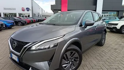 Grigio Usata 2022 Nissan Qashqai Acenta SUV | 21.900 € (Buon prezzo)