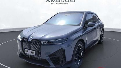 Begagnad BMW iX 239 kW (326 HK) 2025 Grå SUV