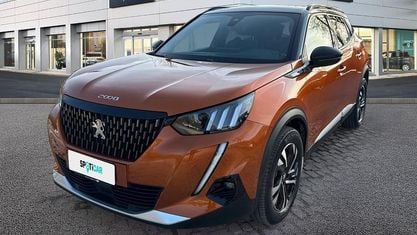 Usata Peugeot 2008 GT 131 CV (96 kW) 2021 Arancione SUV
