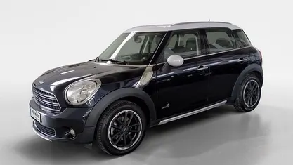 Blu Usata 2015 Mini Cooper D Countryman Business SUV | 9900 € (Buon prezzo)
