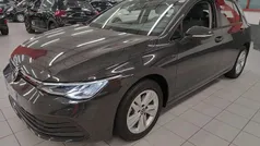 Grigio Usata 2022 VW Golf VIII Life Berlina | 19.900 € (Buon prezzo)