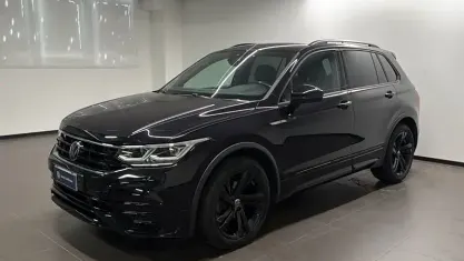 Usata VW Tiguan R-line 150 CV (110 kW) 2023 Nero SUV
