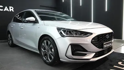Usata Ford Focus ST-Line 115 CV (84 kW) 2025 Argento Berlina