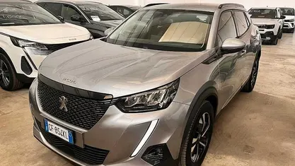 Usata Peugeot 2008 Allure 131 CV (96 kW) 2021 Grigio SUV