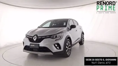 Usata Renault Captur Techno 143 CV (105 kW) 2023 Grigio magnete SUV