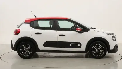 Używany Citroën C3 Shine 83 KM (61 kW) 2022 Hatchback